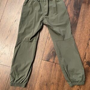 REI kids Cargo Pants in Olive